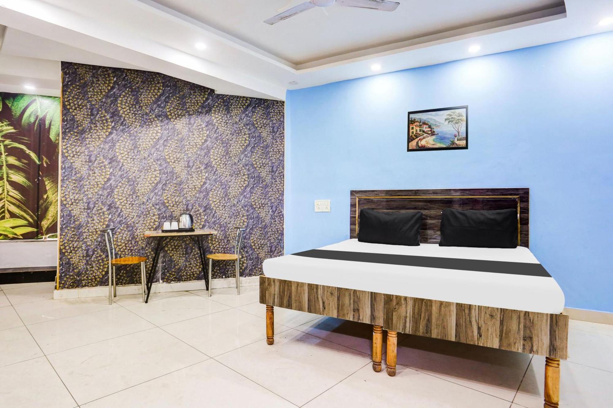 Hotel Rk Plaza Ню Делхи Екстериор снимка
