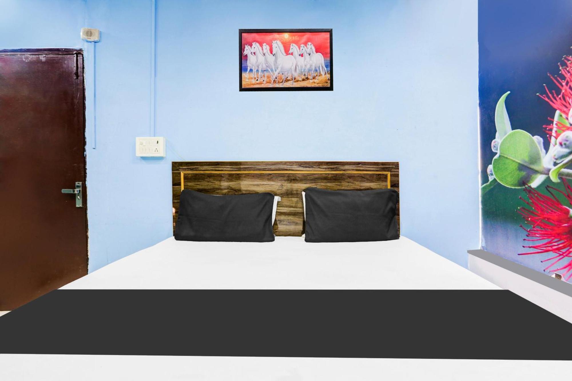 Hotel Rk Plaza Ню Делхи Екстериор снимка